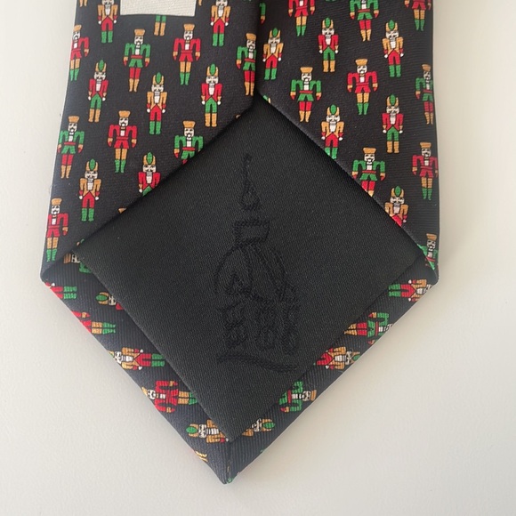 Nutcracker Men’s Jos. A. Bank 100% Silk Tie - Miracle Collection - Picture 7 of 7